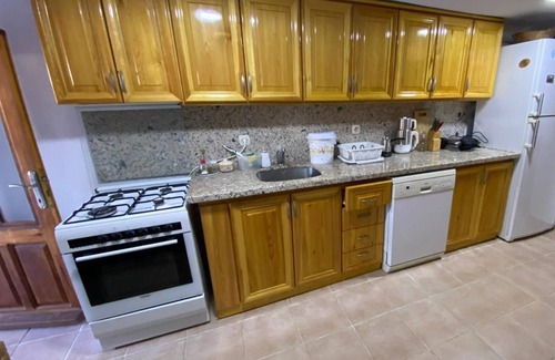 Bozcaada Apartment | Flat w Garden 5 min to Ayazma Beach in Bozcaada