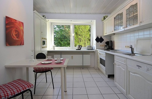 Welferode Apartment | Flat with mountain views in Welferode