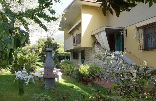 Ripa-Pozzi-Ponterosso Apartment | Flat with garden closed to see