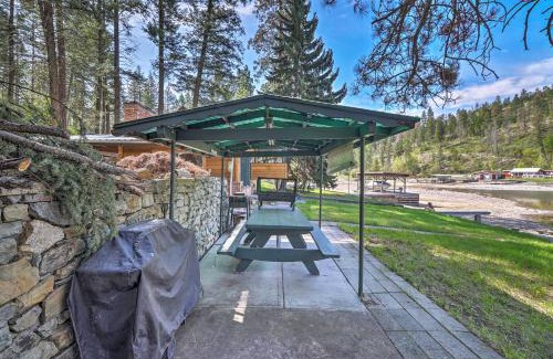 Polson House | Flathead Lake Waterfront Cabin with Dock and Kayaks