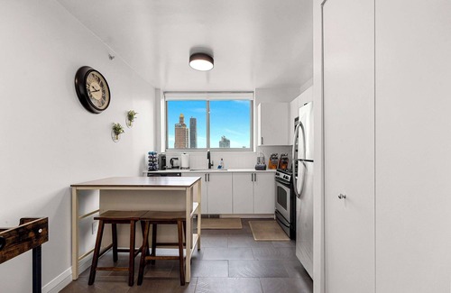 Midtown Apartment | Flatiron Place by Rove Travel | 2BR Chelsea Condo