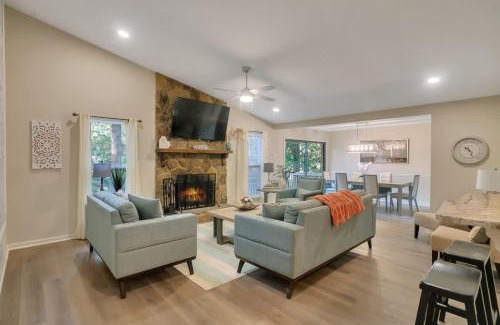 Stone Mountain House | Flawless recent renovation close to Stone Mountain