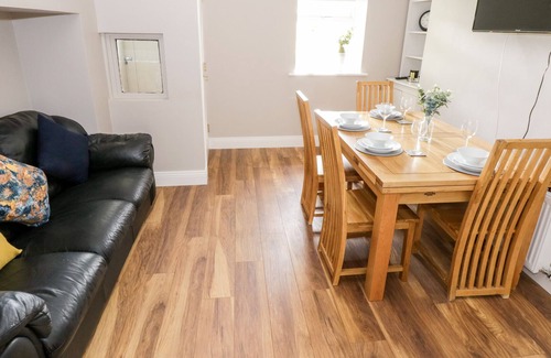 County Cavan House | FLAXSTON COTTAGE, family friendly in Shercock, County Cavan
