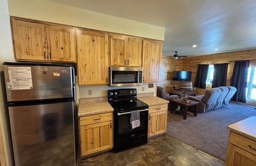 Melrose Cabin | Fleecer Mountain Cabin - Divide MT