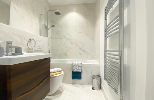 Fleet House | Fleets Height Apartment Ten