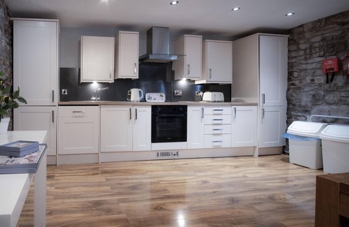 Llanddowror Cottage | Fletcher Coach House - 3 Bedroom Cottage - Pendine