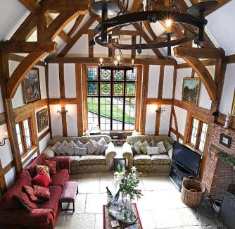 Wesham Villa | FLETCHERS HALL COVERED POOL Heated