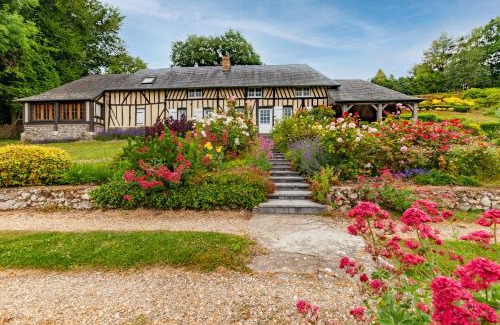 Manneville-la-Raoult Ski Chalet | Fleurs De Mai Cottage Heated Pool Playgrounds View
