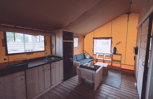 Bant House | Flevoland Glamping Escape