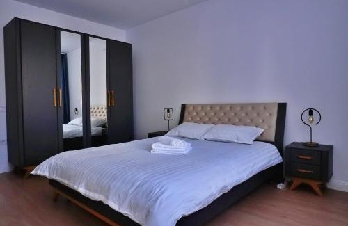 Sibiu Apartment | FLH - Henri Loft