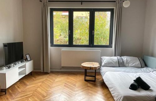 Three Oaks Apartment | FLH - Nana's apartment