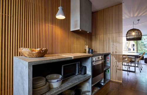 Vilarinha House | FLH Secluded Porto Haven with Pool