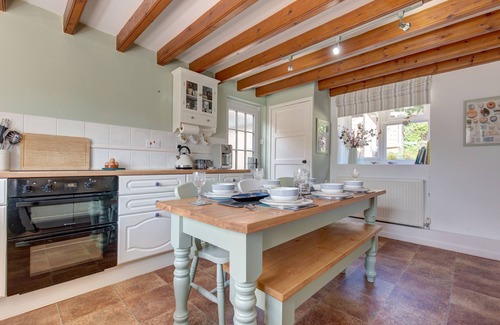 Stiffkey Cottage | Flint Cottage - a self catering cottage that sleeps 4 adults and 2 children (under 13) in 3 bedroo