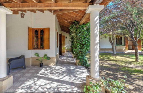 Chacras de Coria House | Fliphaus + Alzaga 5100 - 4 Bd House Pool, BBQ + Daily Cleaning