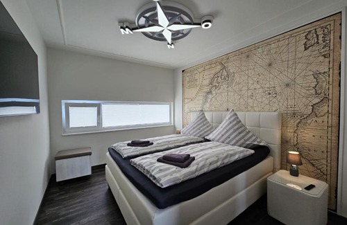 Ostvorpommern House | Floating House Usedom Yachthafen Perle