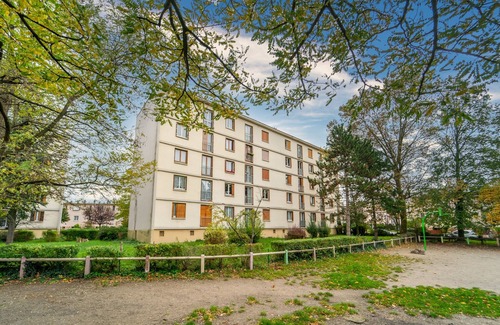 Bobigny Apartment | Florévasion - Appt pour 5