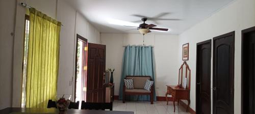 Chinandega House | Flor de Sacuanjoche, Chinandega
