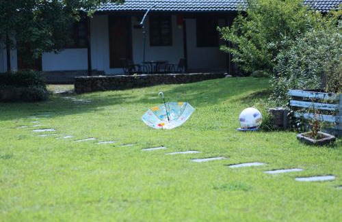 Moganshan House | Floral Moganshan Natural Residence Pet Resort B&B