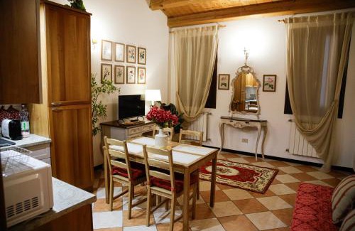 Rovigo Apartment | Floreal House - Classic style apartment