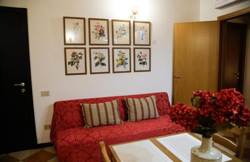 Rovigo Apartment | Floreal House - Classic style apartment