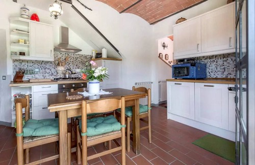 Villamagna House | FLORENCE VILLA VIOLETTA with view of Florence Dome