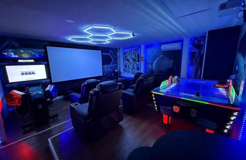 Clear Creek House | Florida Disney Star Wars Villa, Poolside Cinema