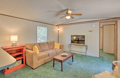 Mcalpin House | Florida Getaway, 14 Mi to Royal Springs!