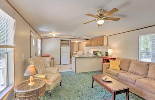 Mcalpin House | Florida Getaway, 14 Mi to Royal Springs!