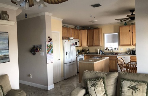 Twin Lakes House | Florida Keys canal front Vacation Home