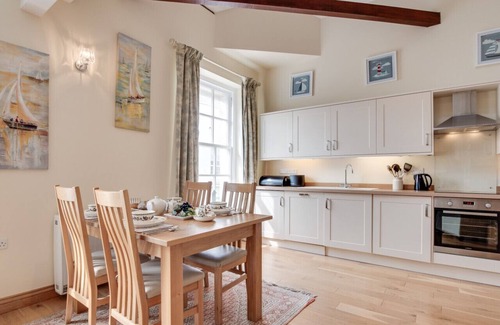Seaton Apartment | Florin - One Bedroom Apartment, Sleeps 2