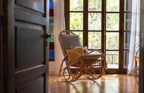 Trimiklini House | Floropounta