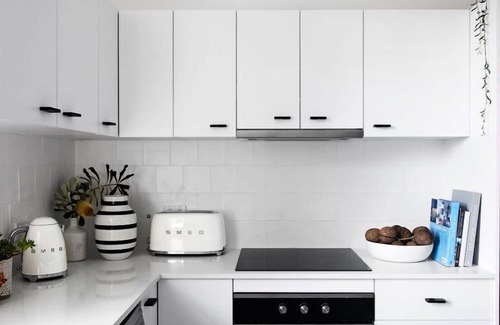 Cooks Hill Apartment | Flourish ON Bull - Stunning New Loft Apartment - Iconic Building