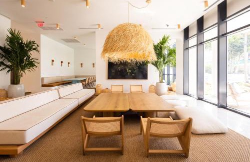 Downtown Miami Apartment | Flow Miami Hotel