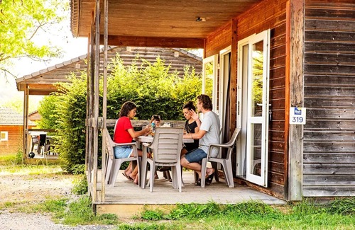 Lissac-sur-Couze Ski Chalet | Flower Camping du Lac du Causse * - Chalet Comfort 26m2 (2 bedrooms) + covered terrace 6m2 6 people
