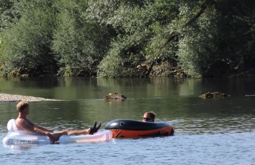 Montbarrey House | Flower Camping Les 3 Bear * - Lodge Freeflower Standard 37m2 (2 bedrooms) - Covered terrace 5 people