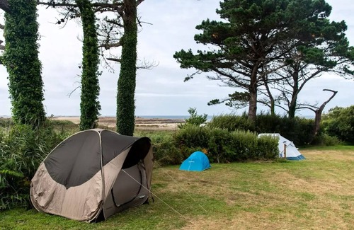 Pleubian House | Flower Camping Port de la Chaîne * - Homeflower Premium 35m2 (3 bedrooms) + Terrace + TV + SEA VIEW 6 persons