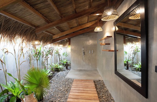 Taytay Hotel | Flower Island Resort