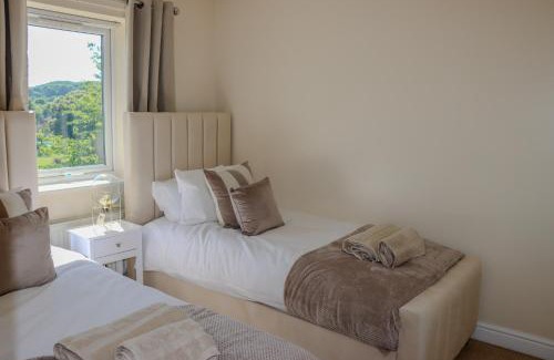 Thurnscoe House | Flower View
