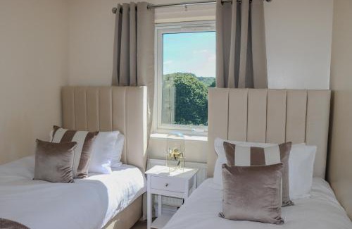 Thurnscoe House | Flower View