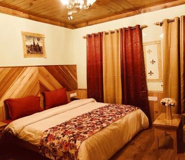 Jagatsukh House | Flugafen B&B- A Peaceful home in Apple Orchards