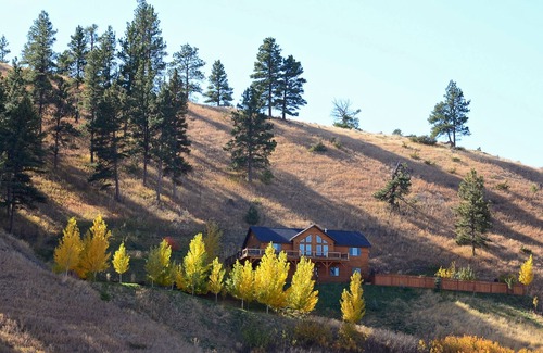 Cascade House | Fly Fishing - "Ten & Two Lodge"