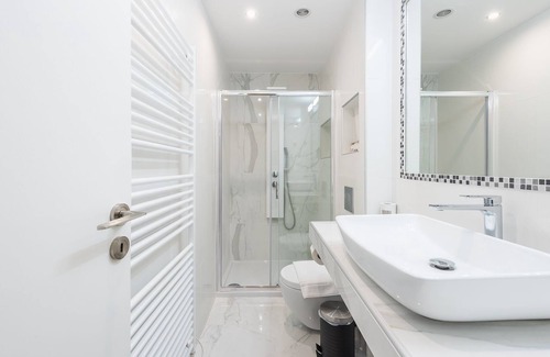 Kypseli Apartment | FOKIONOS NEGRI ELEGANCE