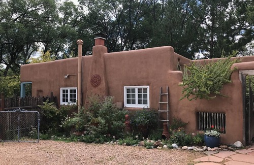 Tesuque House | Folk House - Charming Folk Art Inspired Guest House On Beautiful Tesuque Estate
