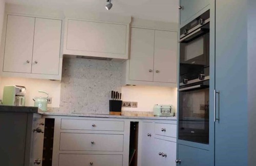 Austwick Cottage | Folly Cottage: A Cosy, Dog friendly cottage in a village in North Yorks Dales.