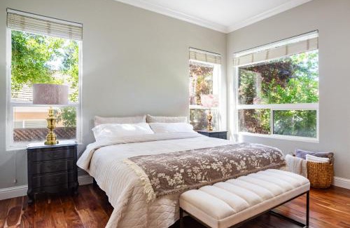 Folsom House | Folsom 4BR Retreat - Backyard & Parking