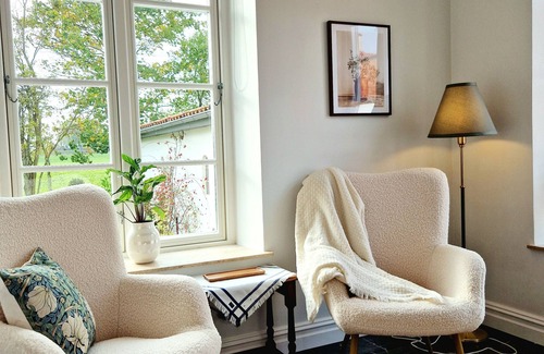 Alstad Bed & Breakfast | Fontänens Bed & Breakfast