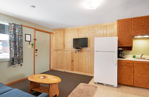 South Fork Cabin | Foothills Lodge 2 - South Fork