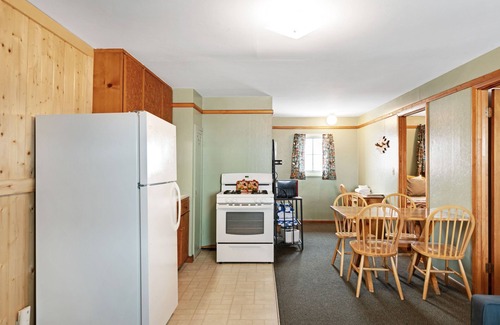 South Fork Cabin | Foothills Lodge 2 - South Fork