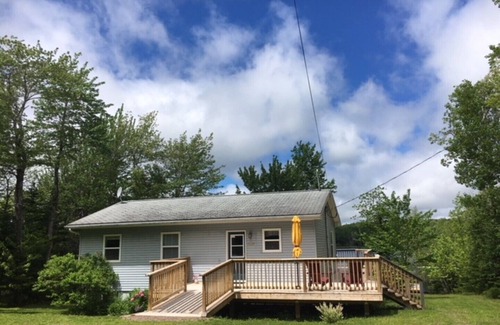 Amherst Cottage | For all ages to be together but have lots of space and fun!