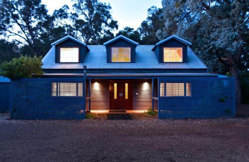 Bridgetown House | Ford House Bed & Breakfast